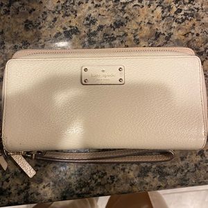 COPY - COPY - Kate spade, wristlet wallet